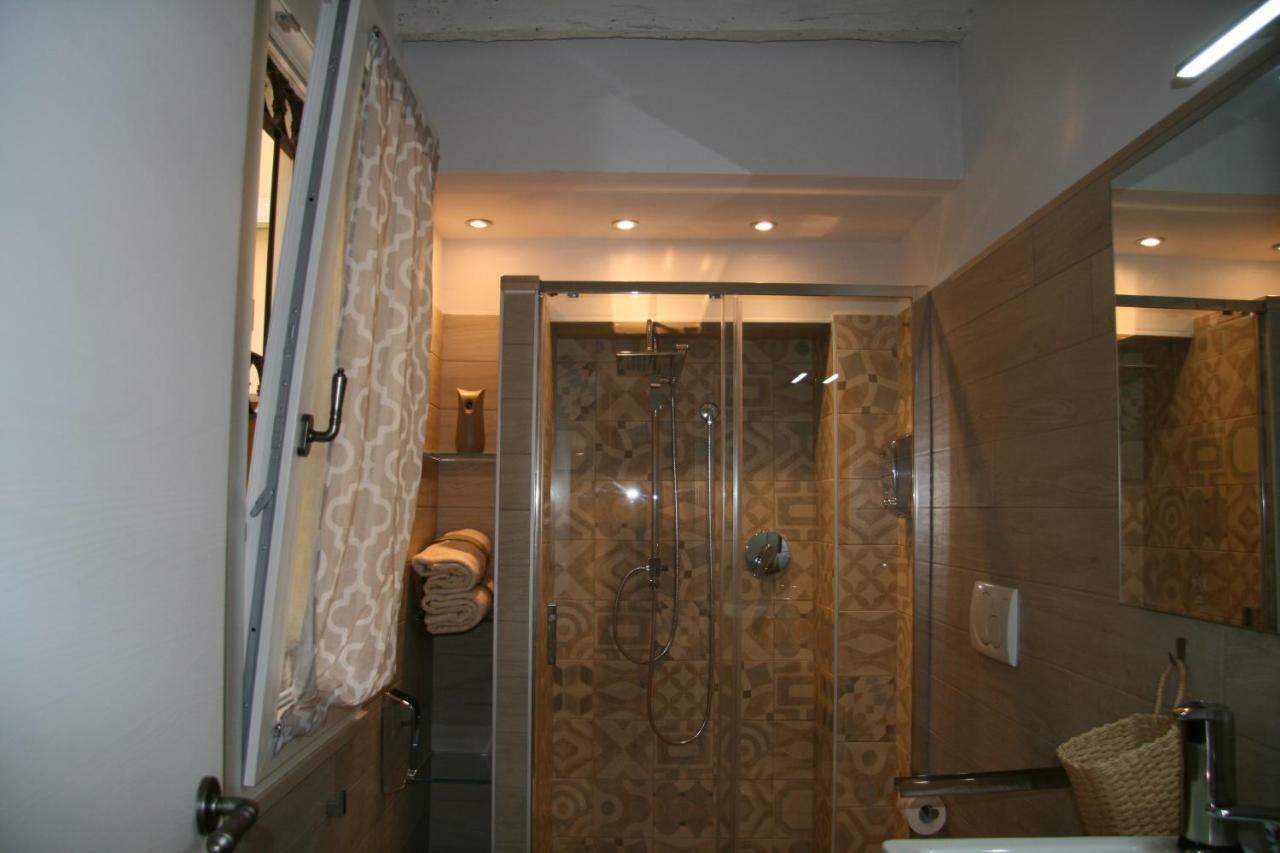 Garage36 Apartment Парма Екстериор снимка